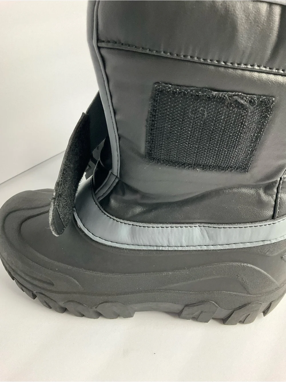 Member’s Mark Boy’s Warm Cozy -10 Degree Cold Rating Easy On/Off Snow Boot .